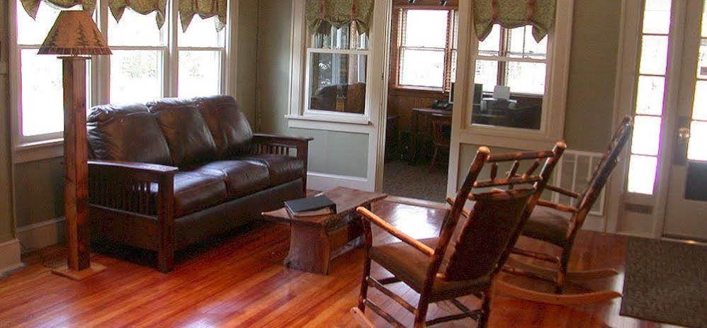 Mountaintop Lodge At Lake Naomi Pocono Pines Luaran gambar