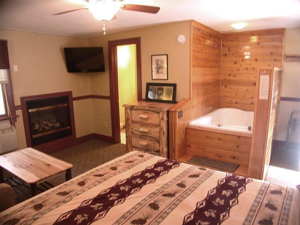 Mountaintop Lodge At Lake Naomi Pocono Pines Luaran gambar