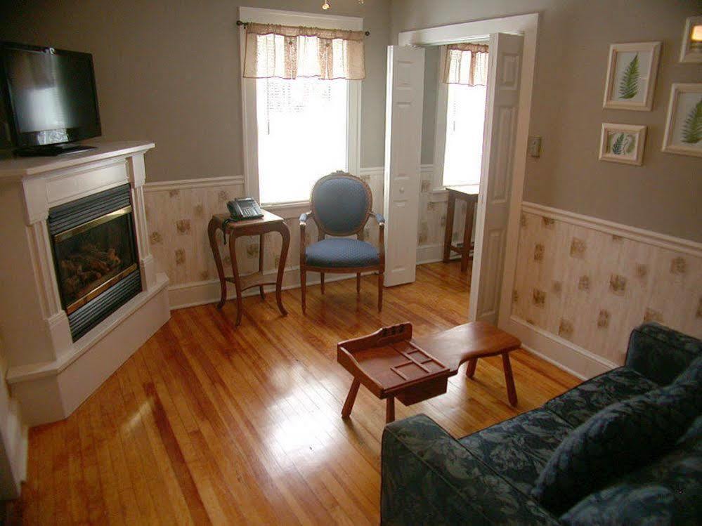 Mountaintop Lodge At Lake Naomi Pocono Pines Luaran gambar