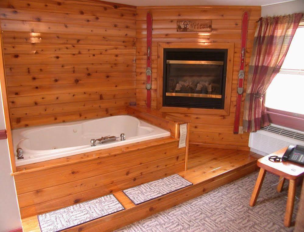 Mountaintop Lodge At Lake Naomi Pocono Pines Luaran gambar